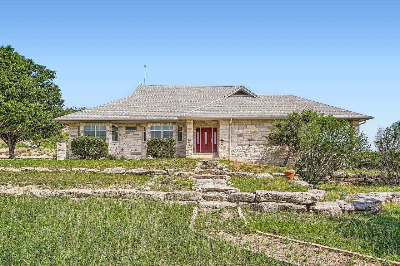 128 Oak Crest Dr - Photo 1