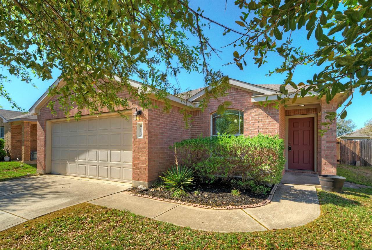 913 Dexter Dr - Photo 1