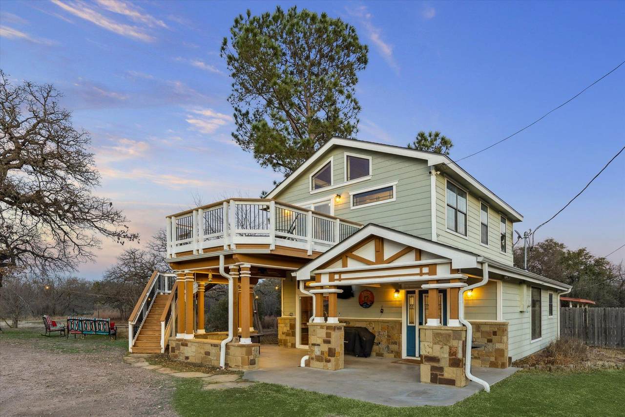 137 Hill Dr - Photo 1