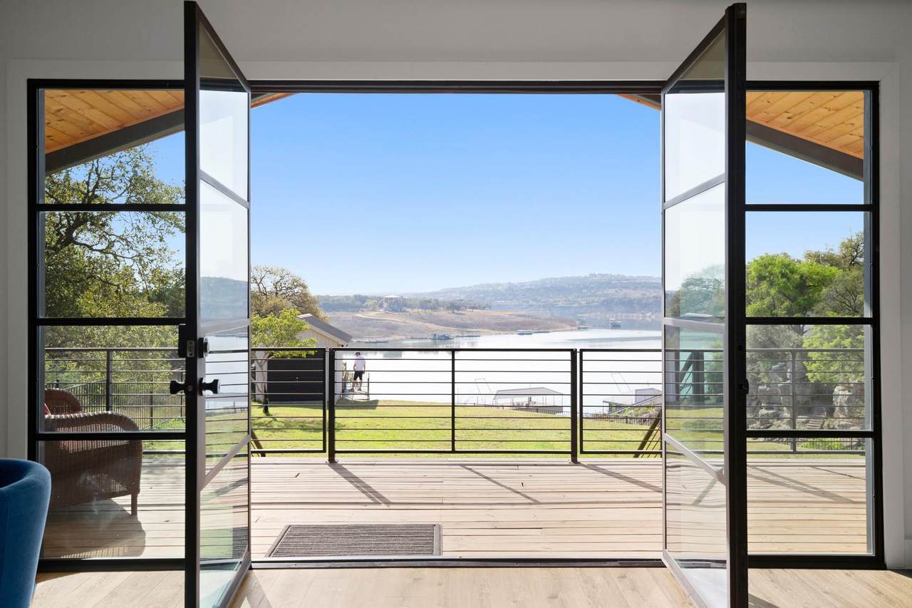 1405 Cat Hollow Club Dr - Photo 1