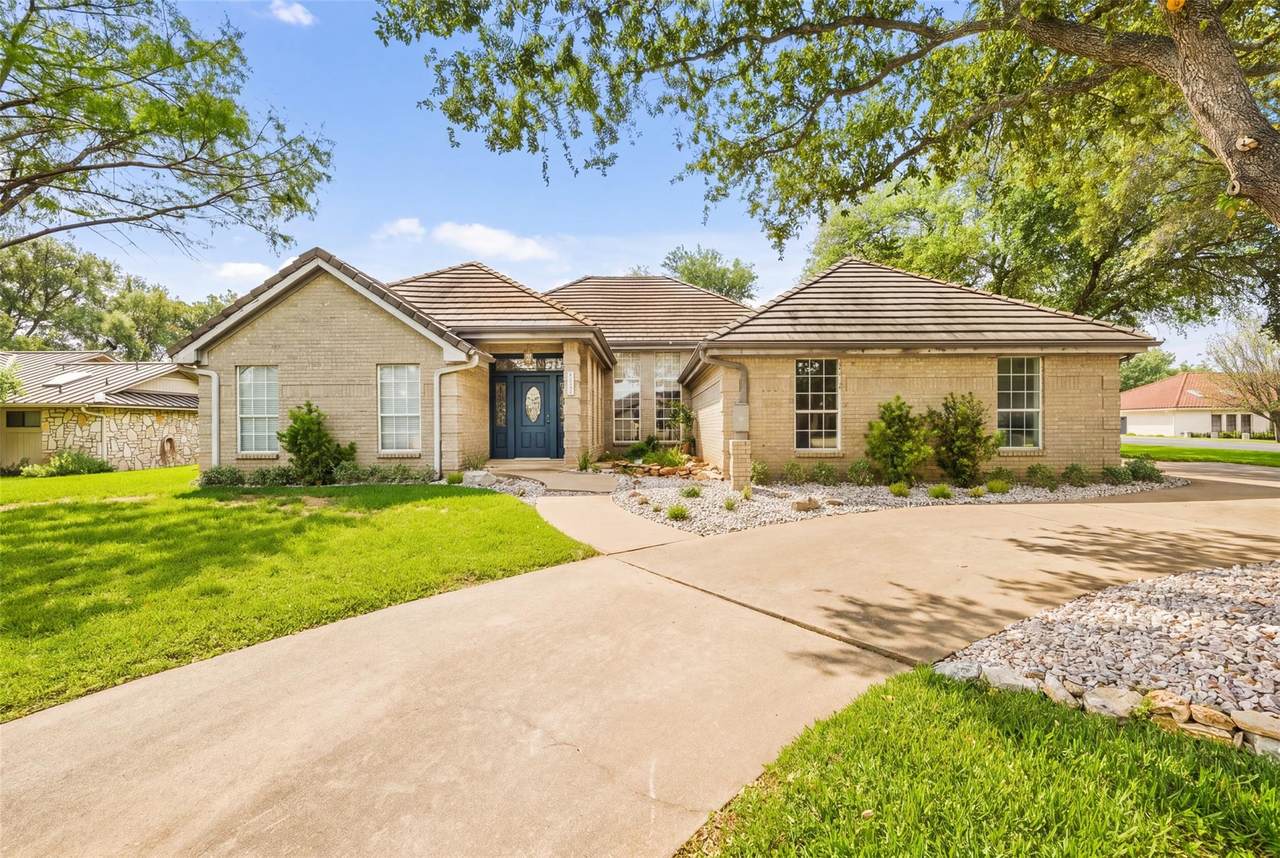 1322 Hi Cir - Photo 1