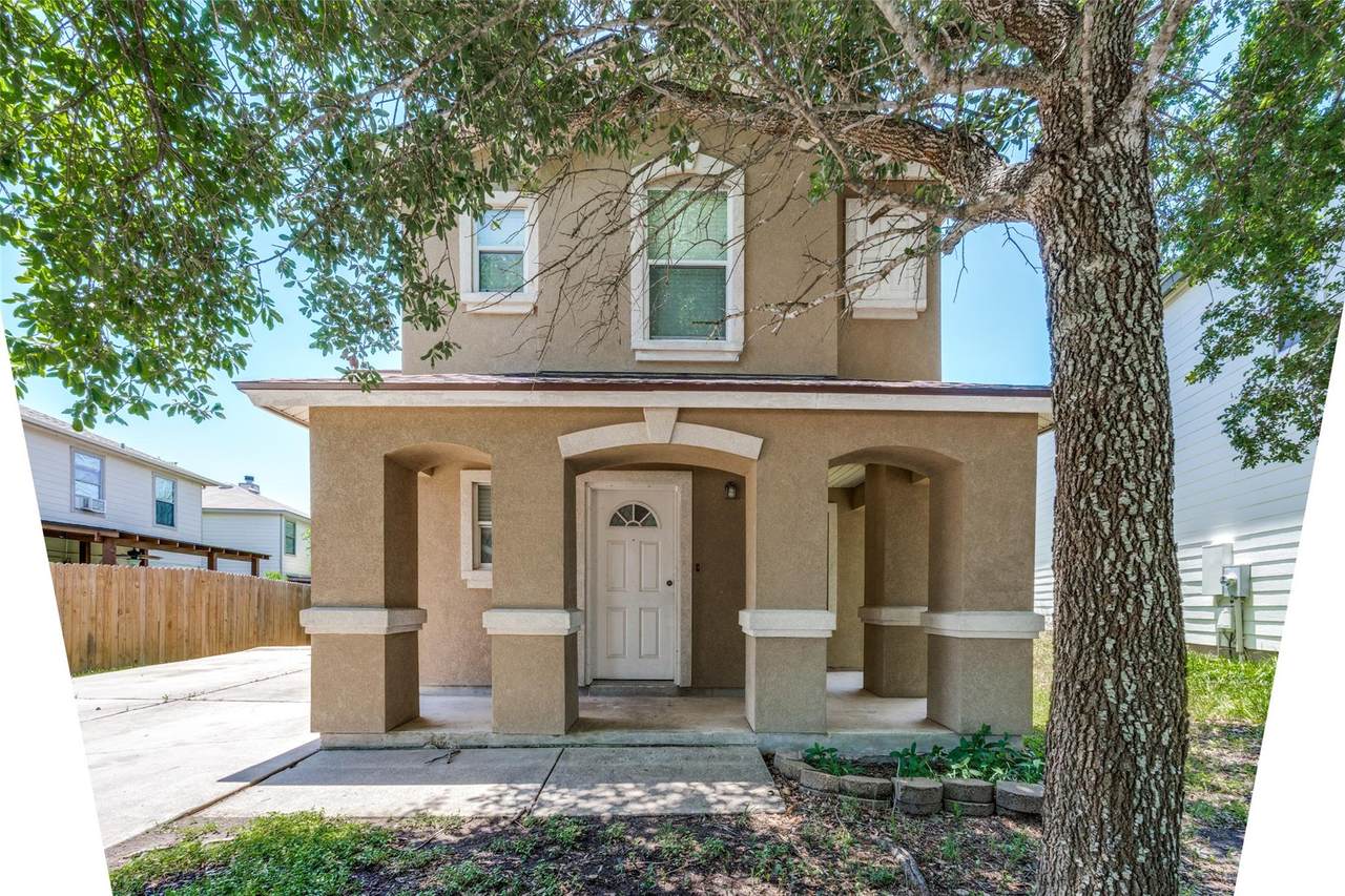205 Xavier Dr - Photo 1