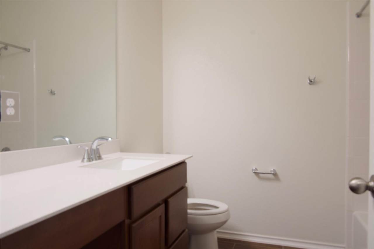 https://bt-photos.global.ssl.fastly.net/austin/1280_boomver_1_1754269-2.jpg