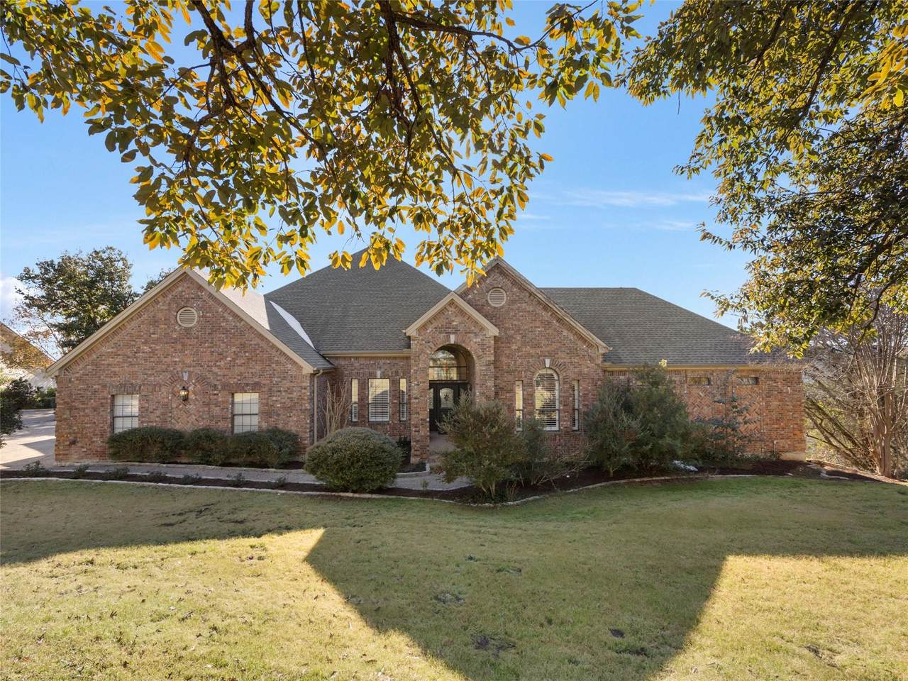9009 Bell Mountain Dr - Photo 1