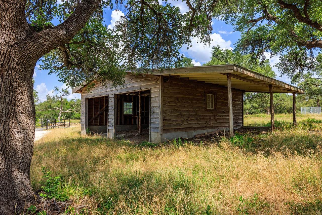 https://bt-photos.global.ssl.fastly.net/austin/1280_boomver_1_1782129-2.jpg