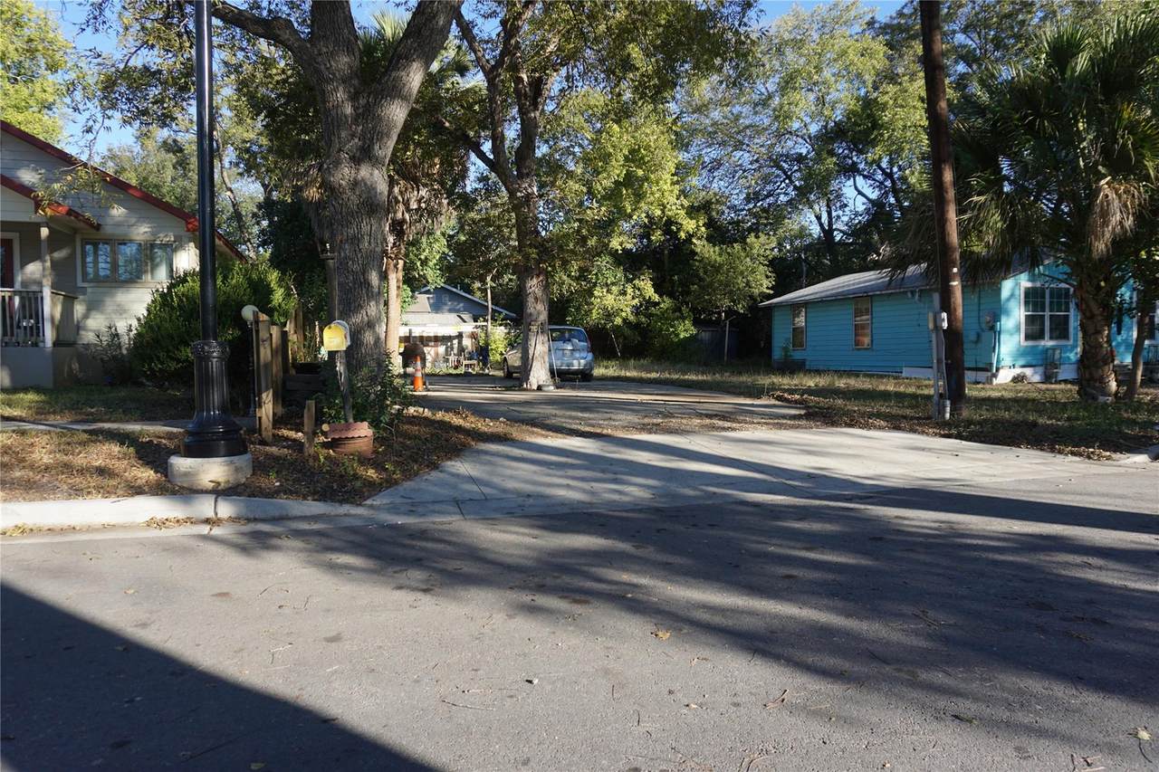 328 Wavell St - Photo 1