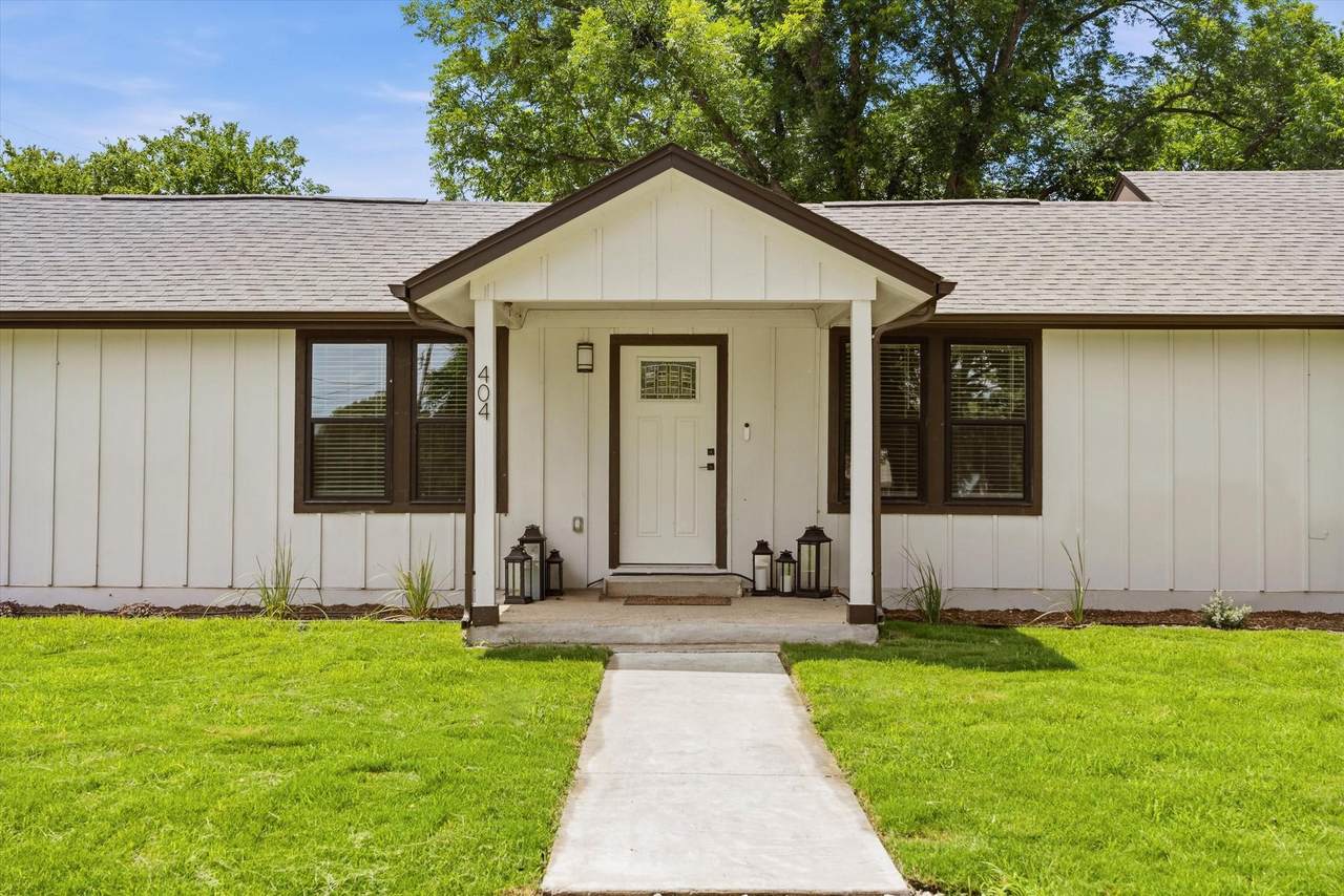 404 Wolf St - Photo 1