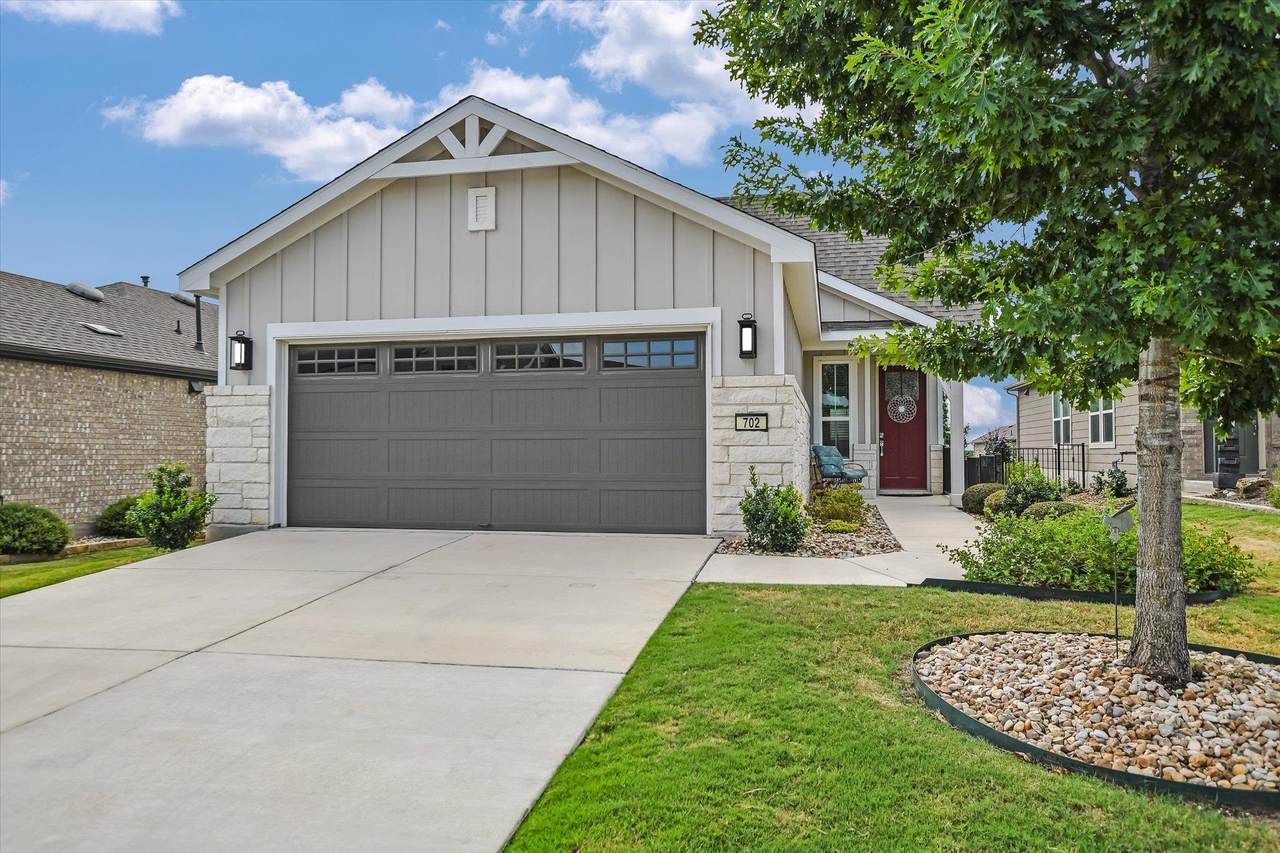702 Kitty Hawk Rd - Photo 1