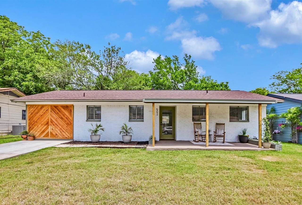 502 Tilbury Ln - Photo 1