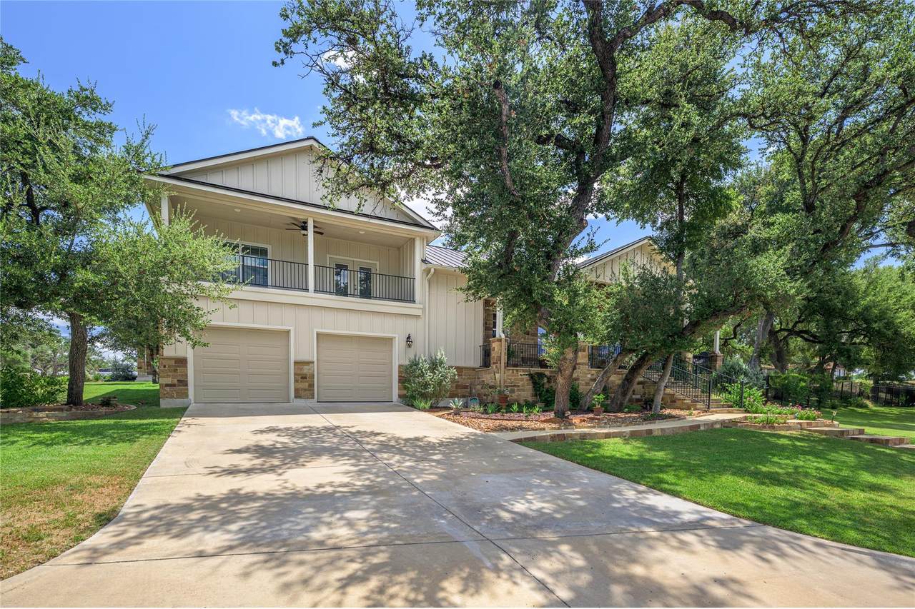 100 Kathleen Ave - Photo 1