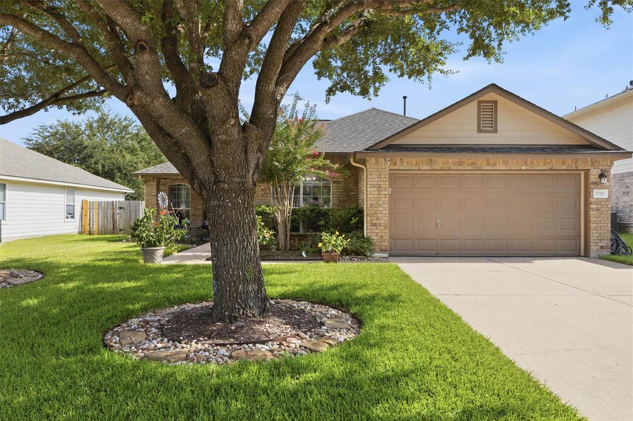 1215 Utopia Ln - Photo 1