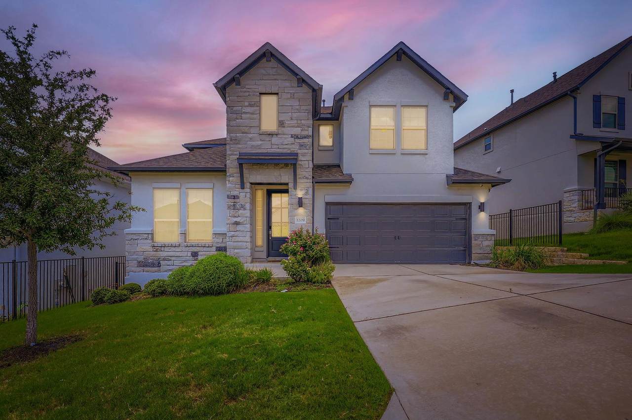 1209 Brasano Pl - Photo 1