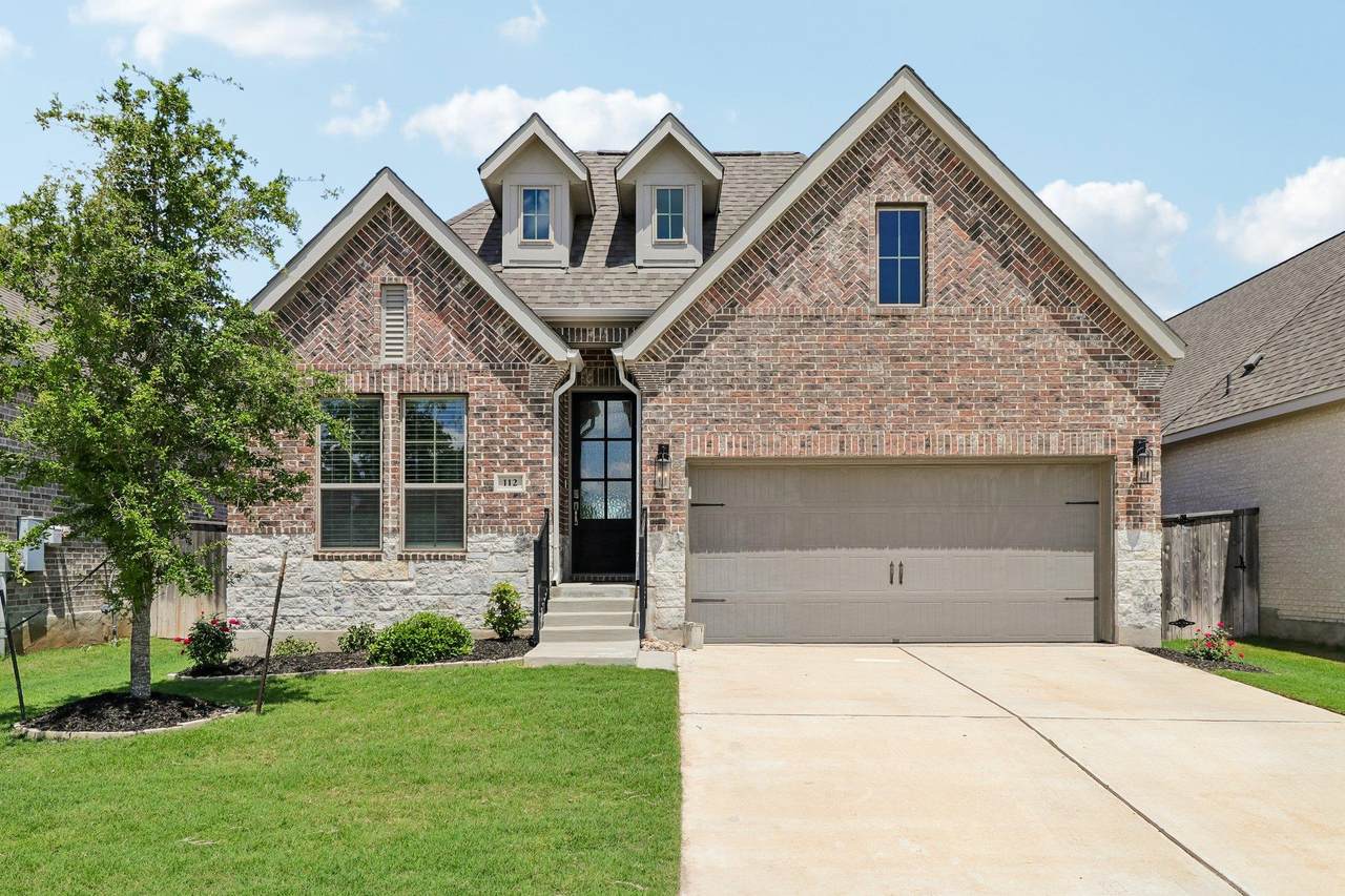112 Chinaberry Bnd - Photo 1