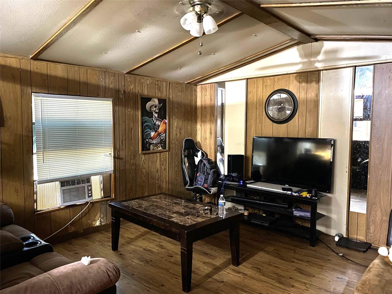 https://bt-photos.global.ssl.fastly.net/austin/1280_boomver_1_1906204-2.jpg