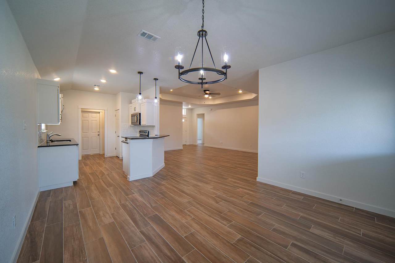 1414 Sideoats Ln - Photo 1