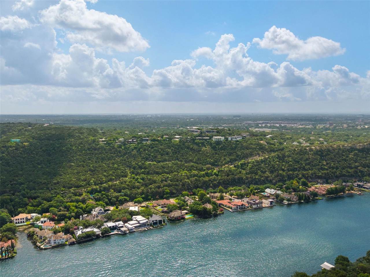 https://bt-photos.global.ssl.fastly.net/austin/1280_boomver_1_1967428-2.jpg