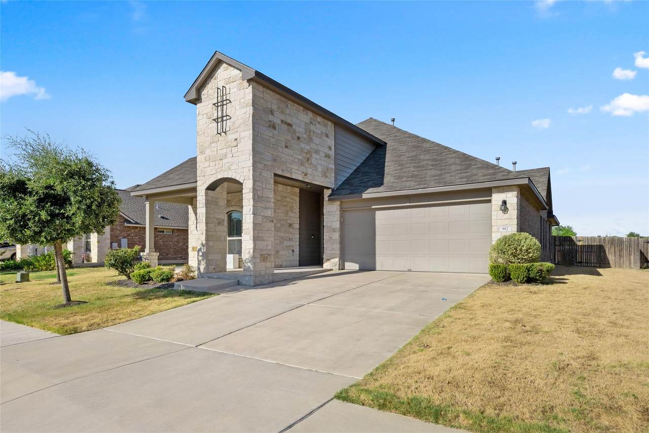 912 Canvasback Creek Dr - Photo 1