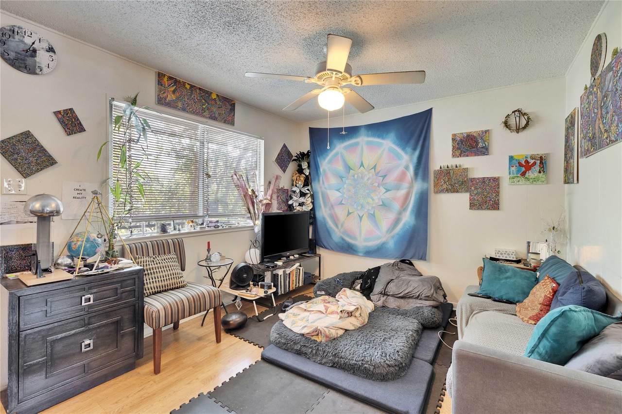 2721 Hemphill Park - Photo 1