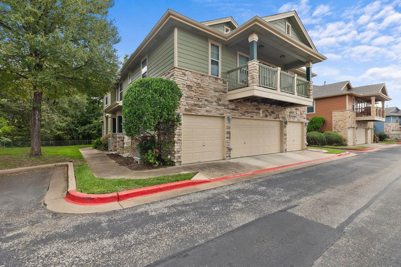 1481 Old Settlers Blvd - Photo 1