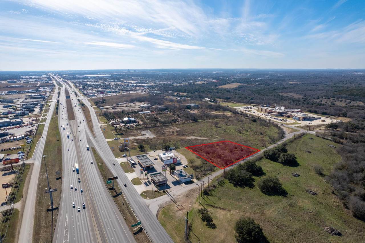 1701 Manchaca Springs Rd - Photo 1