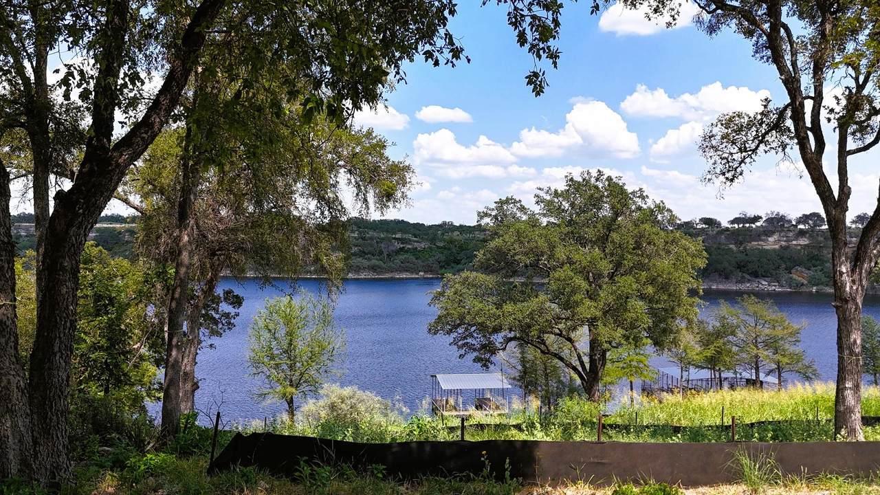 1015-1017 Lake Shore Lot 72&73 Dr - Photo 1