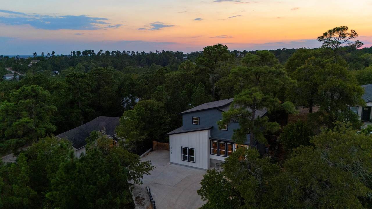 326 Tahitian Dr - Photo 1