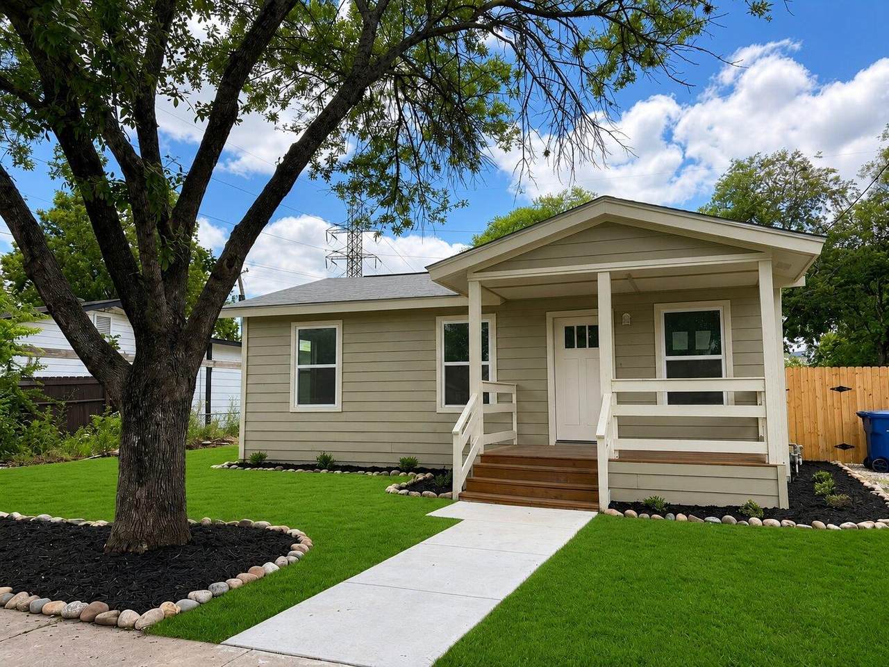 647 Erline Ave - Photo 1