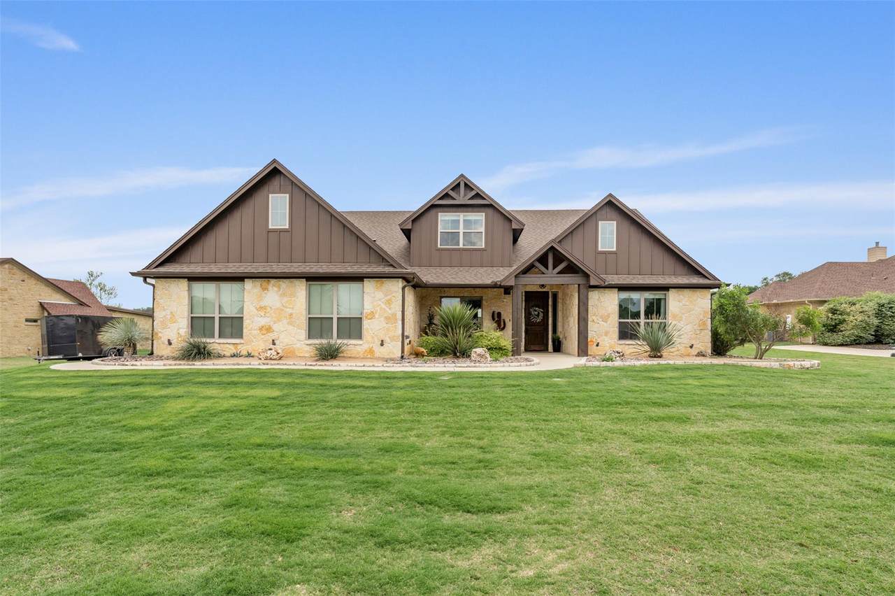 413 Creekside Dr - Photo 1