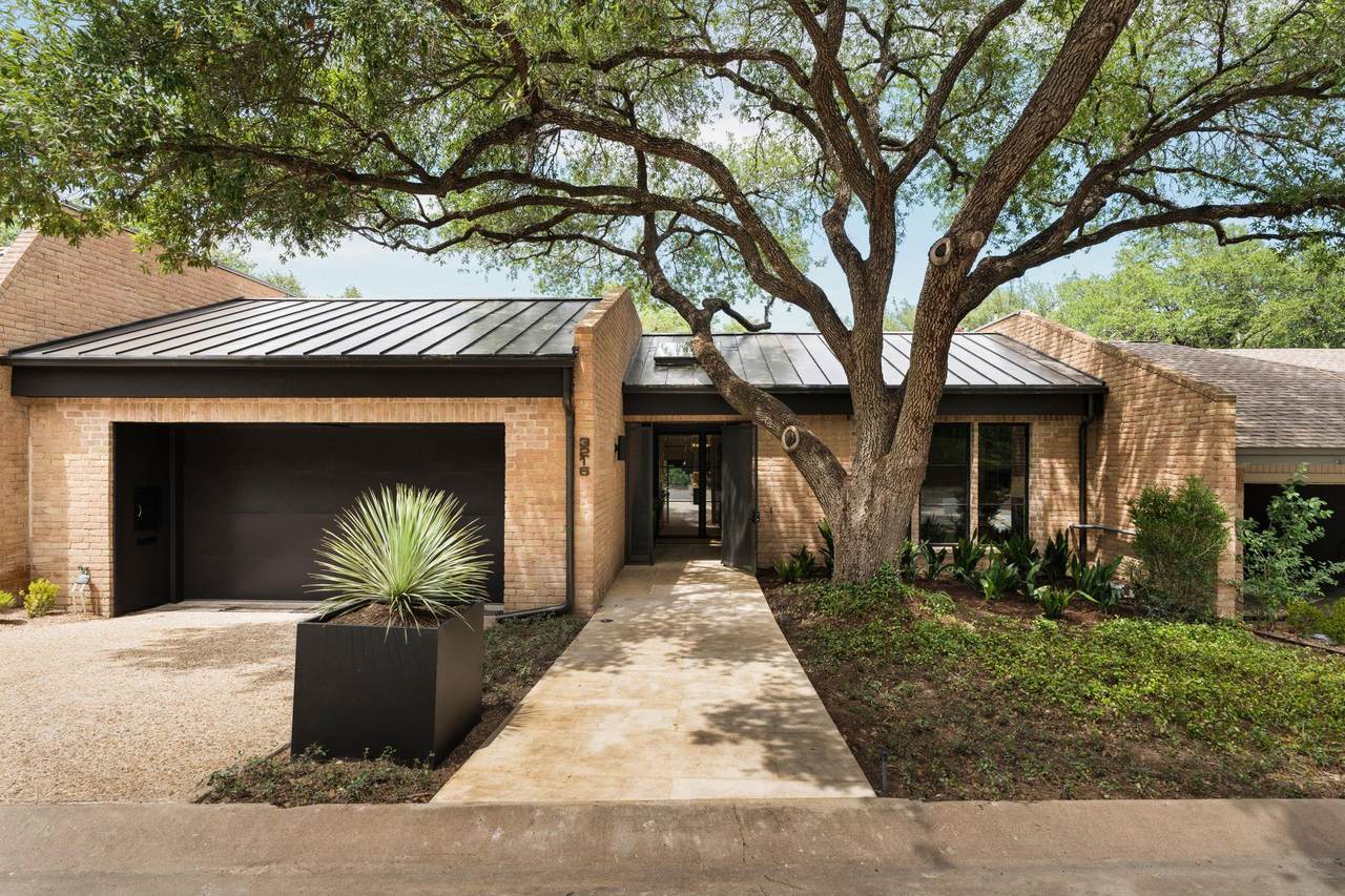 3216 Tarryhollow Dr - Photo 1