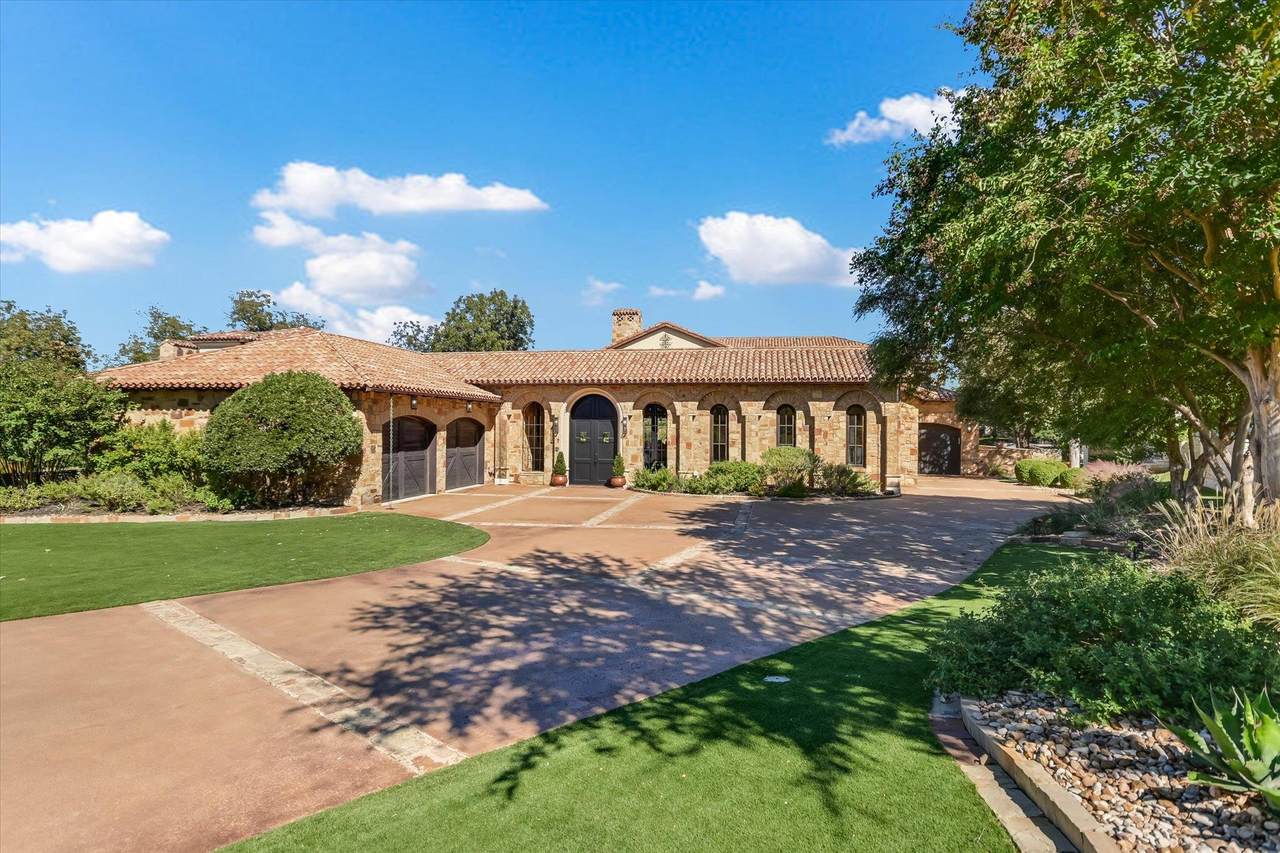 252 La Serena Loop - Photo 1