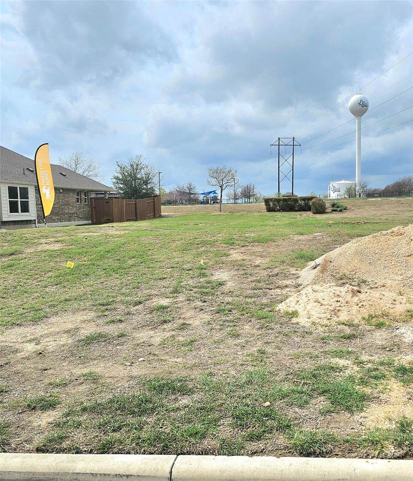 295 Tailwind Dr - Photo 1