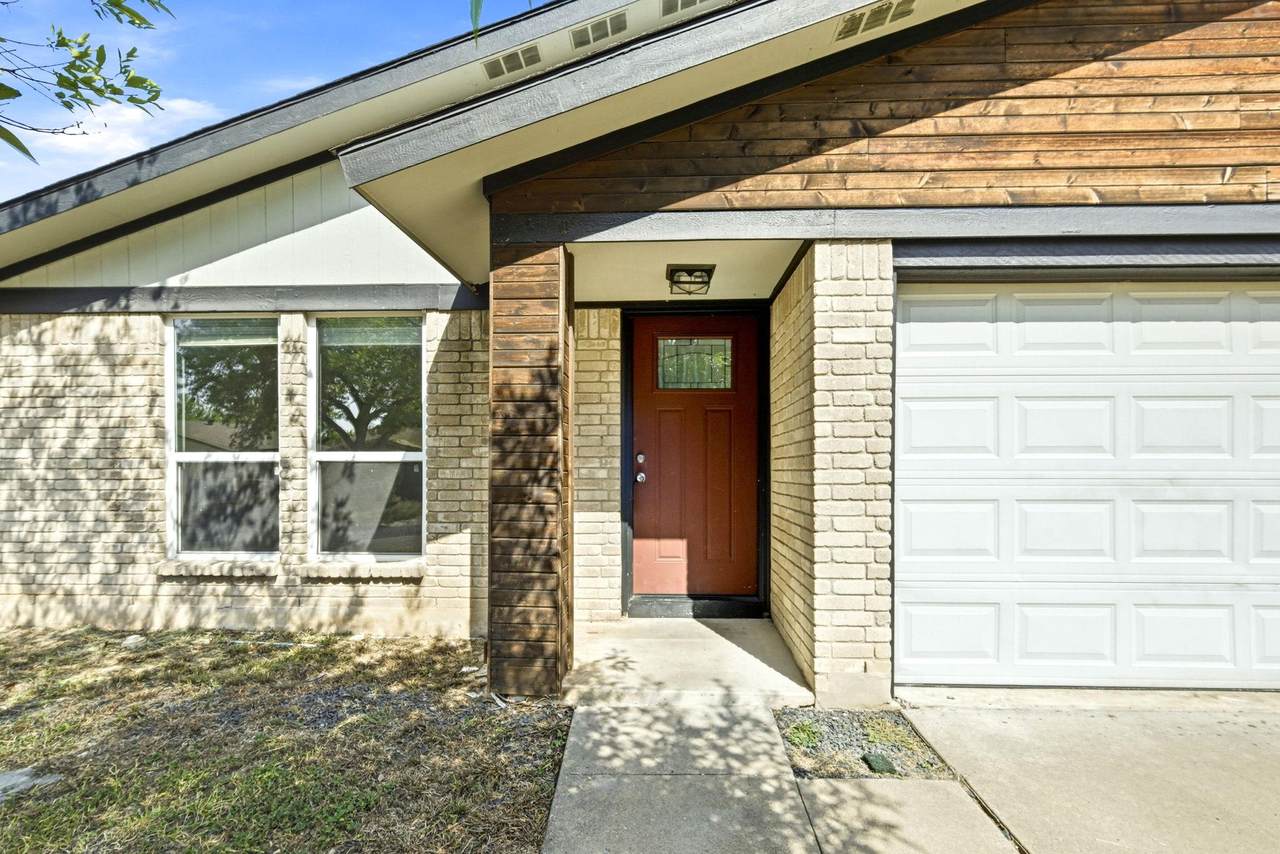 https://bt-photos.global.ssl.fastly.net/austin/1280_boomver_1_2135193-2.jpg