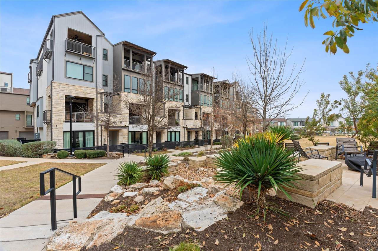 4510 Unity Cir - Photo 1