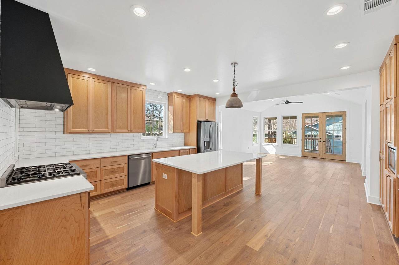 4606 Evans Ave - Photo 1