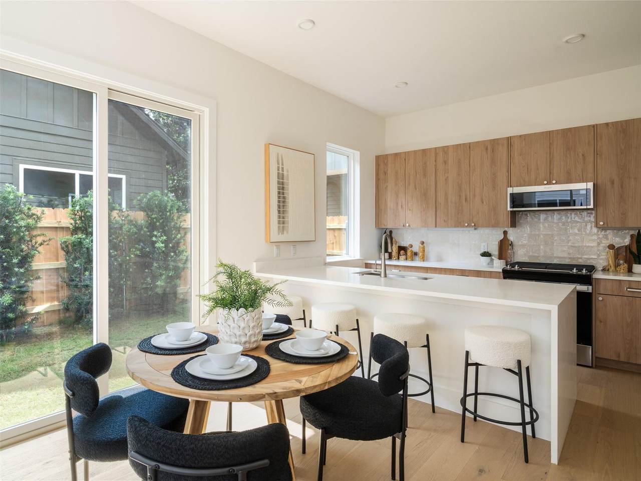 6409 Bradsher - Photo 1