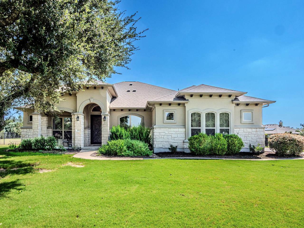 108 Buffalo Speedway - Photo 1