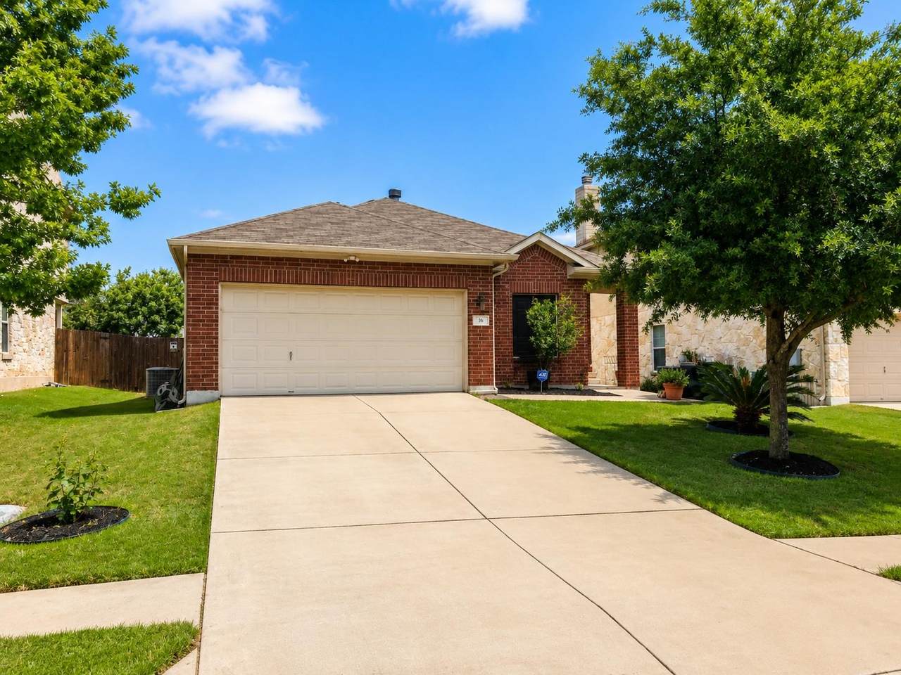305 Dark Horse Ln - Photo 1
