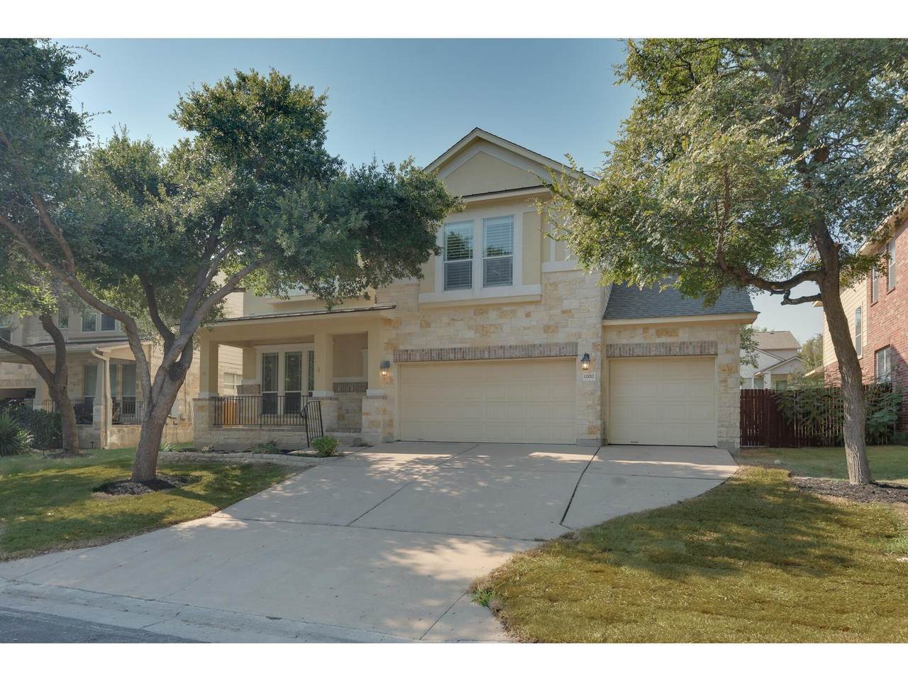 12012 Bryony Dr - Photo 1