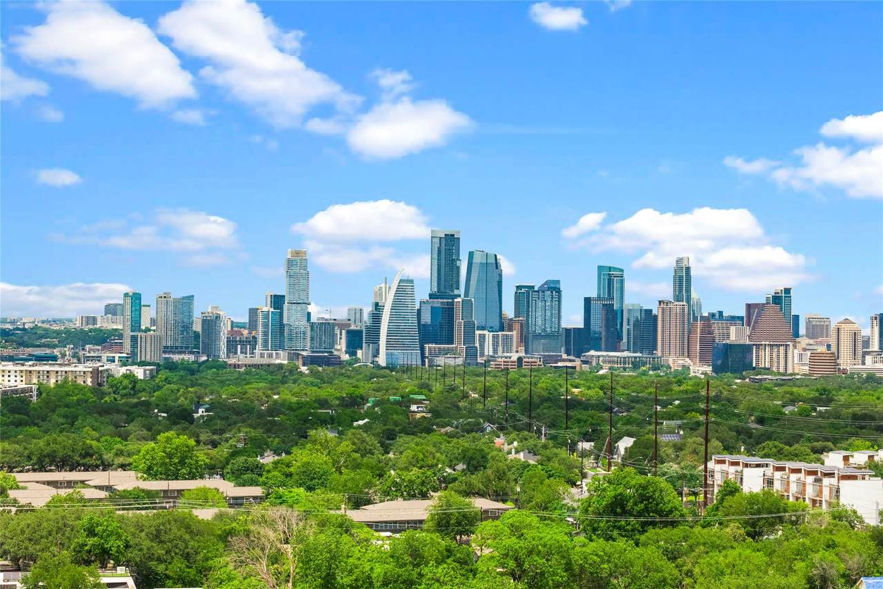 https://bt-photos.global.ssl.fastly.net/austin/1280_boomver_1_2252367-2.jpg