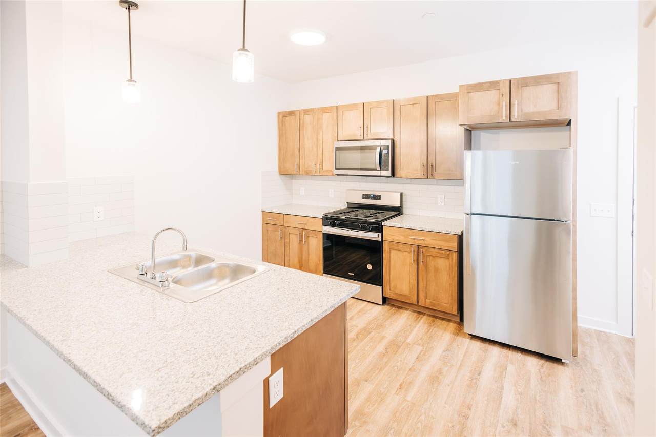 7051 Meadow Lake Blvd - Photo 1