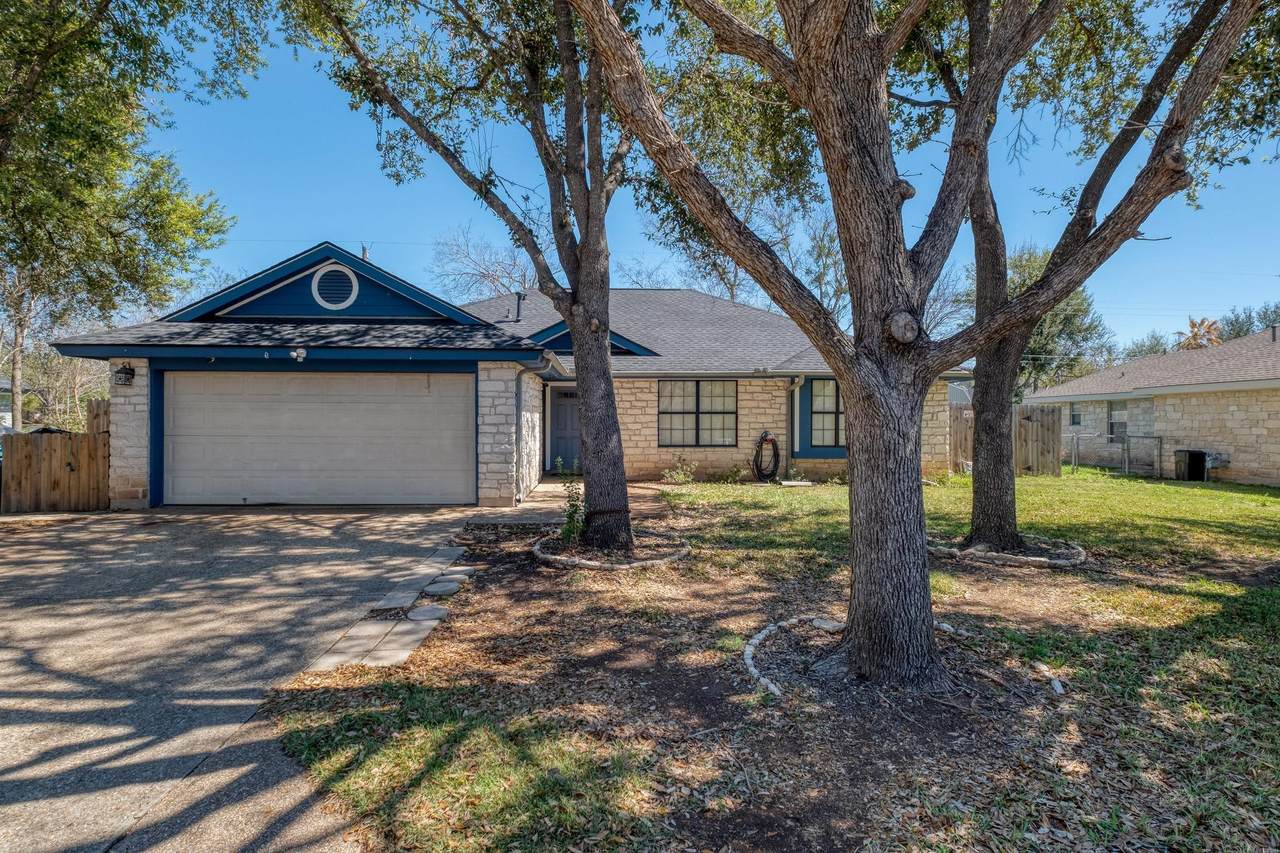 2010 Lark Ln - Photo 1