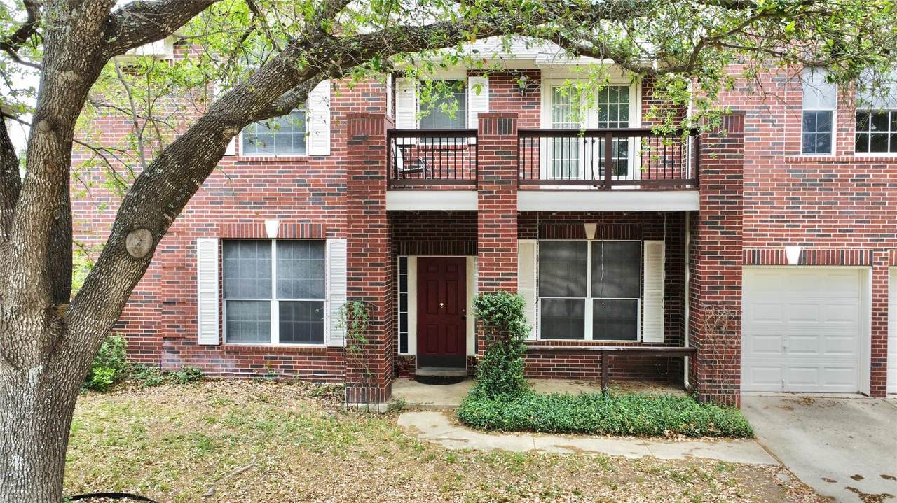 216 Settlers Valley Dr - Photo 1