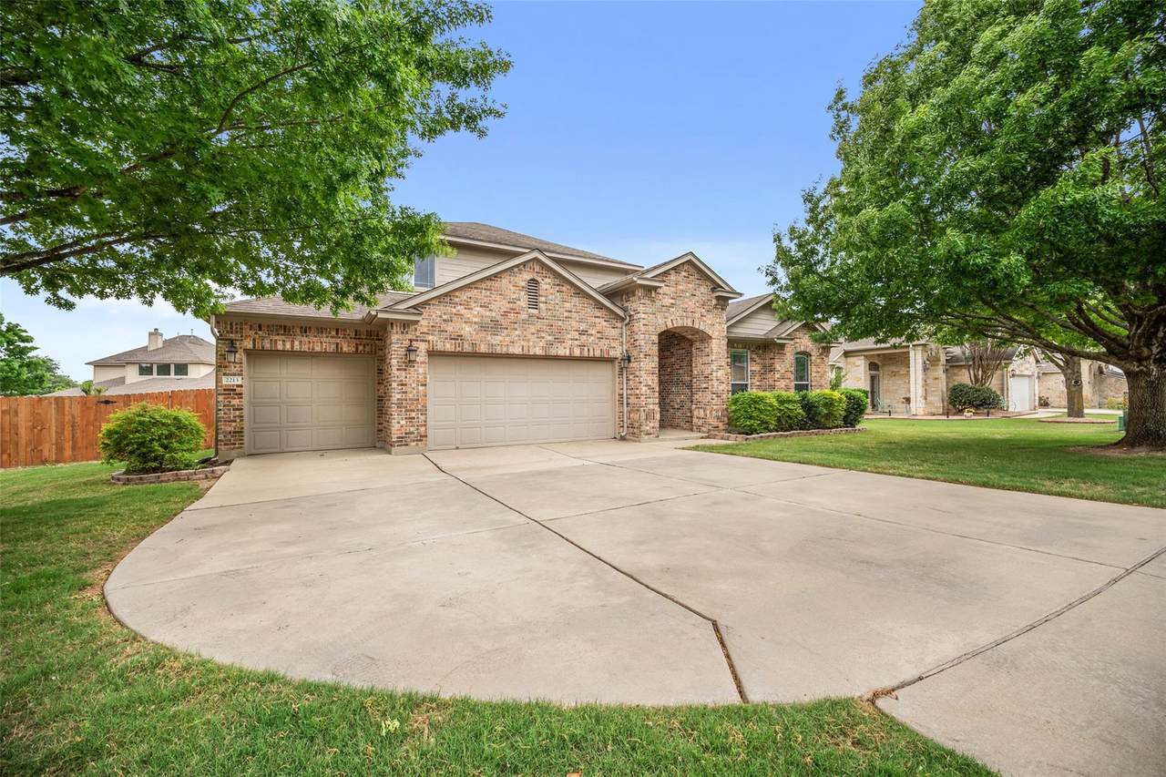 2213 Settlers Park Loop - Photo 1