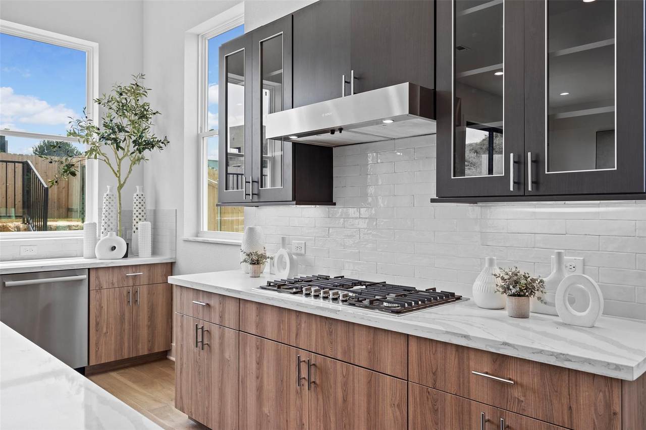 5505 Toscana Ave - Photo 1