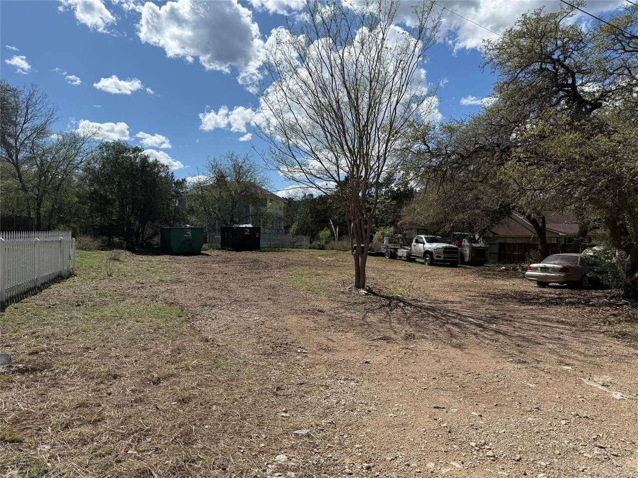 9605 Saugus Ln - Photo 1