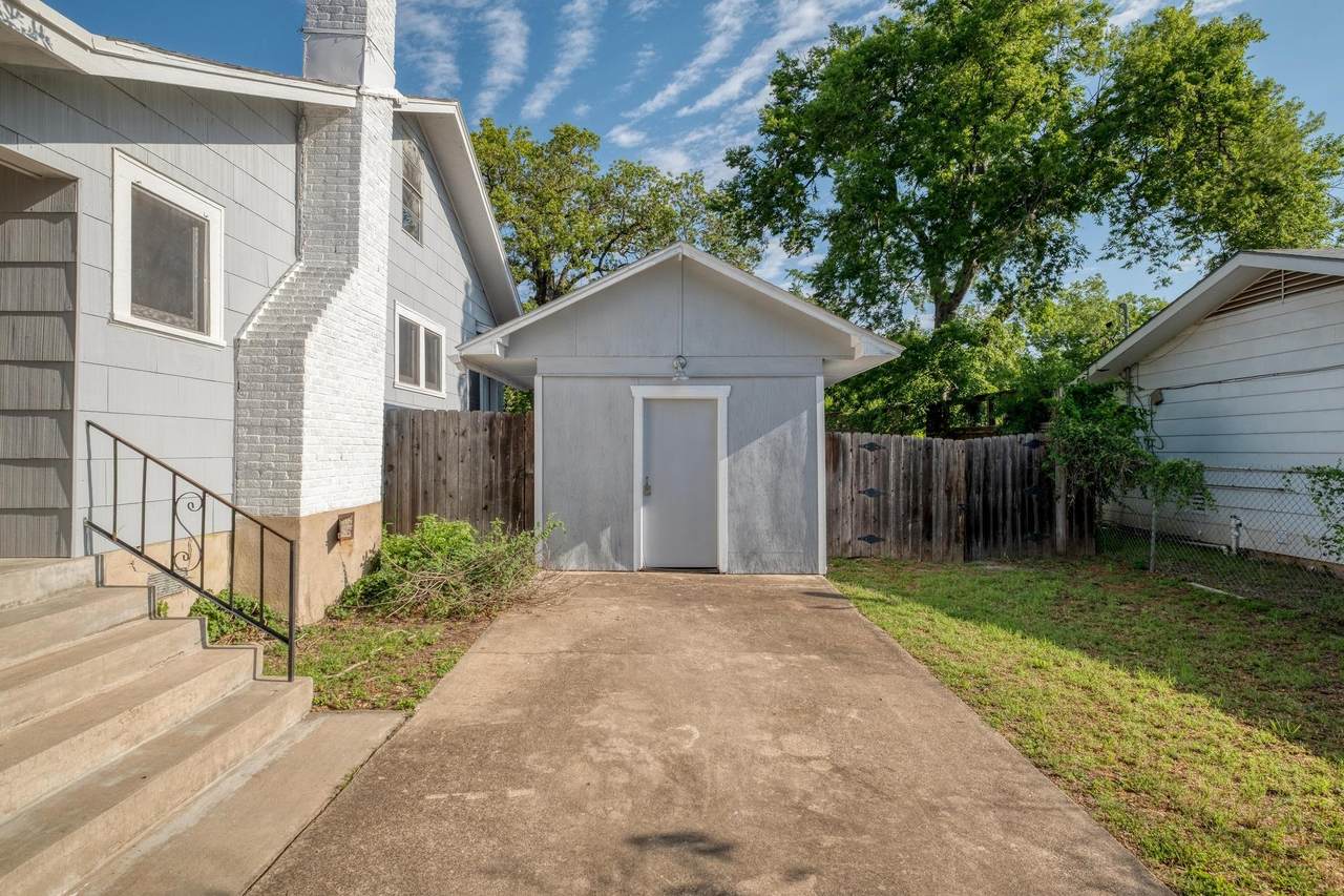 https://bt-photos.global.ssl.fastly.net/austin/1280_boomver_1_2330606-2.jpg