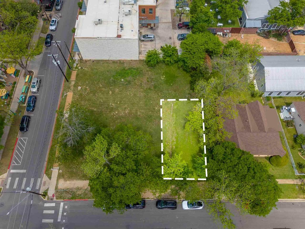 205 9th St - Photo 1