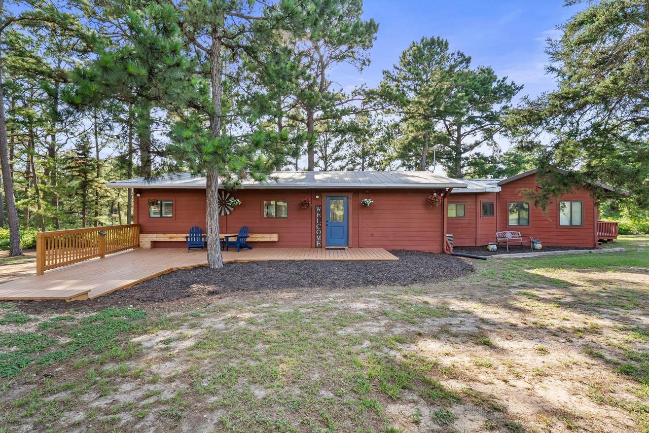 870 Sand Hills Rd - Photo 1