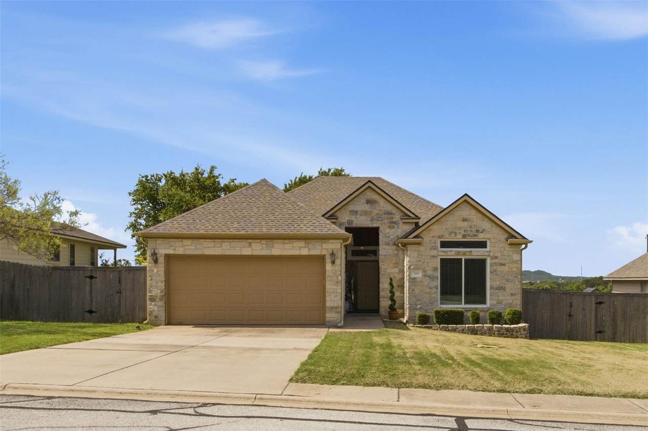 109 Cailin Ct - Photo 1