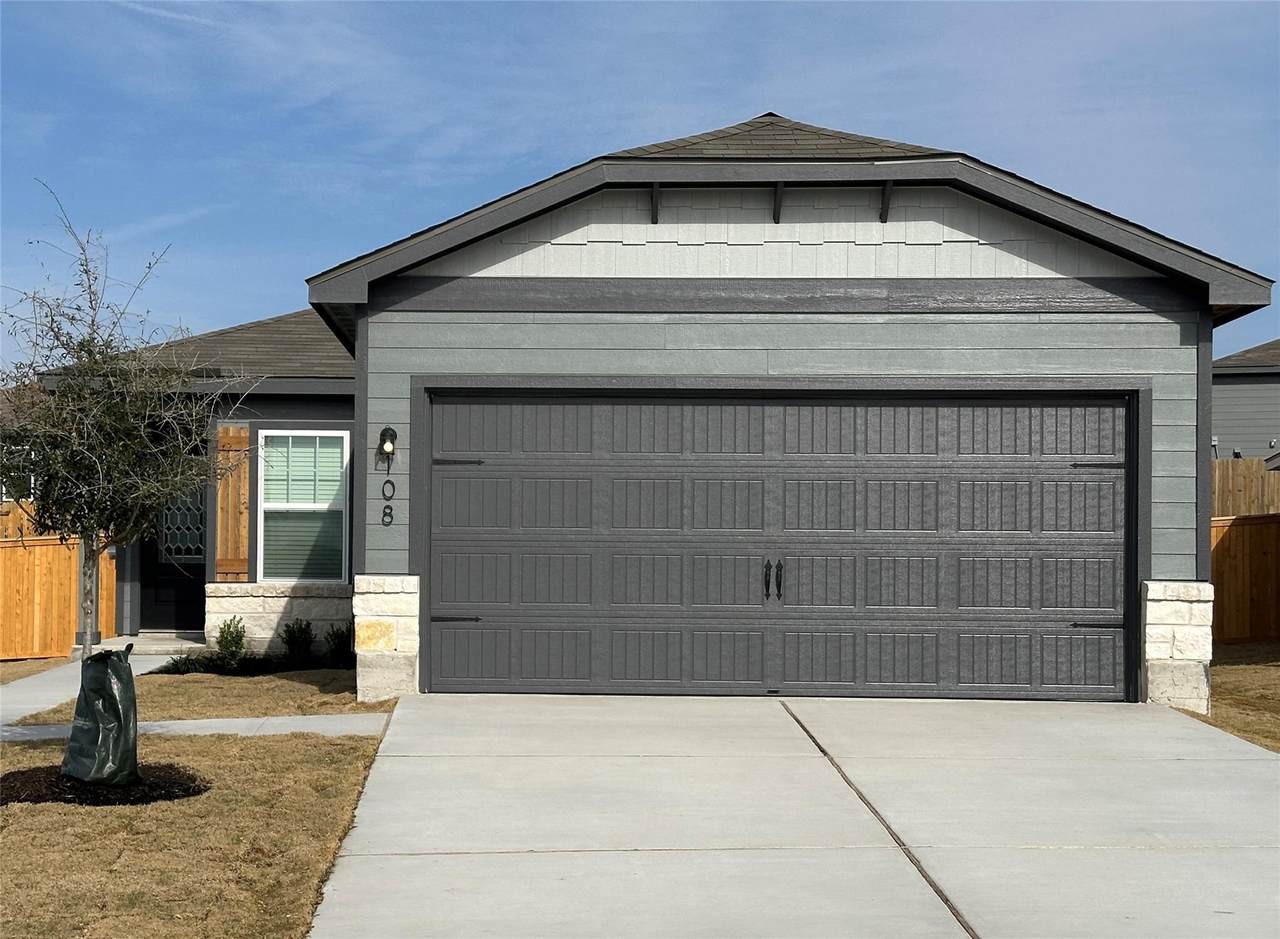 108 Paradise Canyon Dr - Photo 1